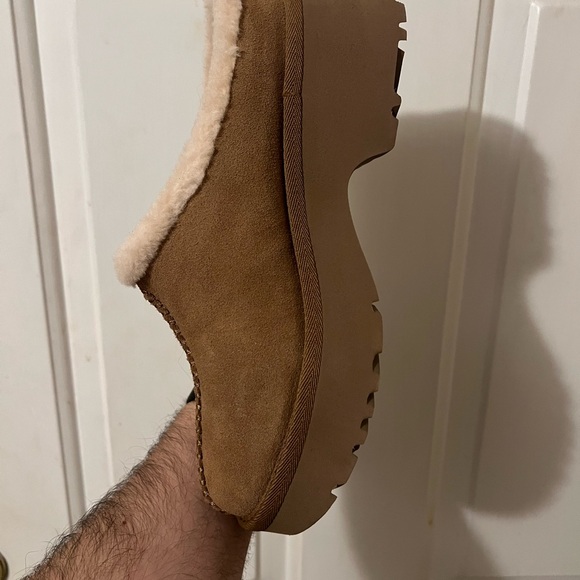 NEW UGG HEIGHTS COZY CLOGS - Picture 3 of 10